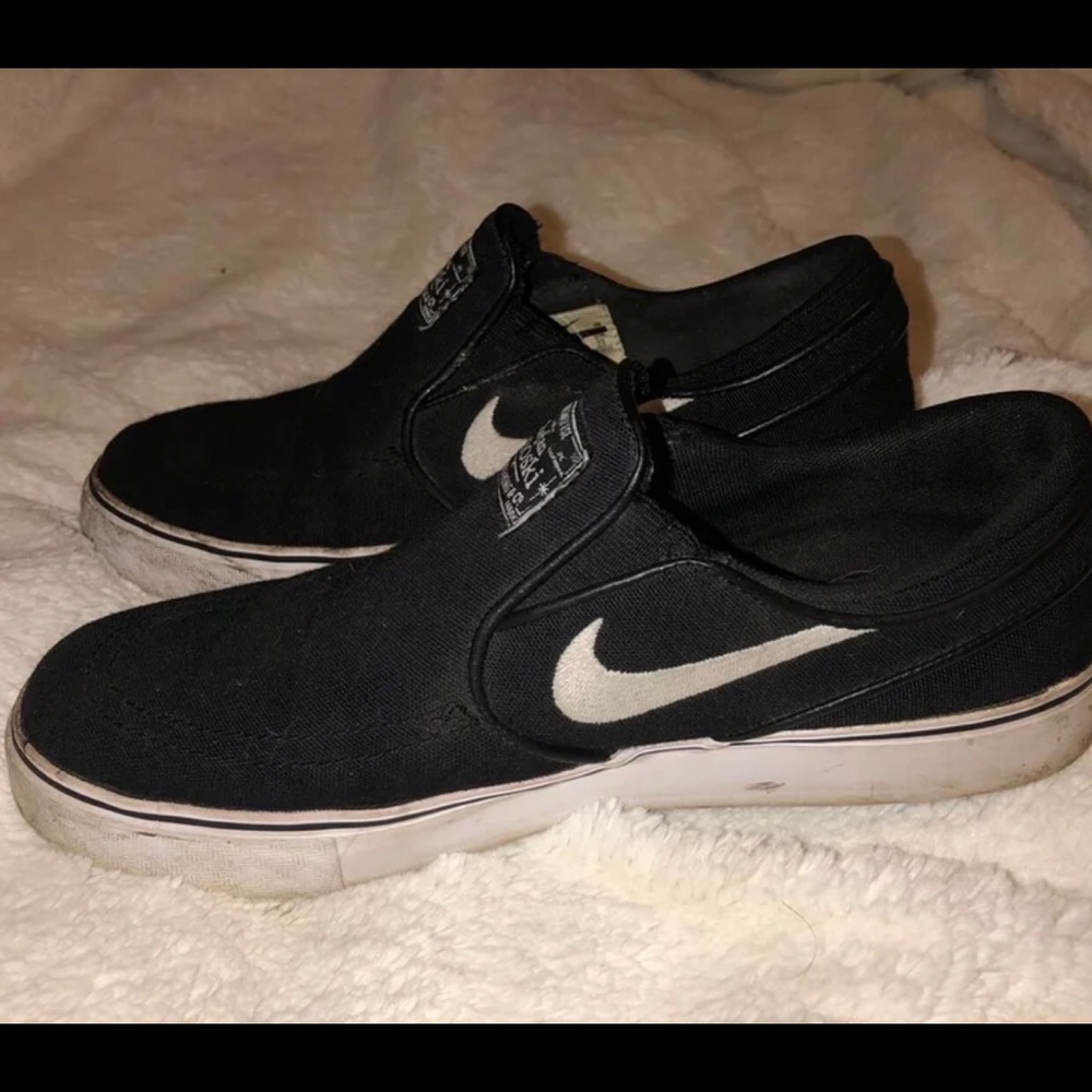 Nike slip ons